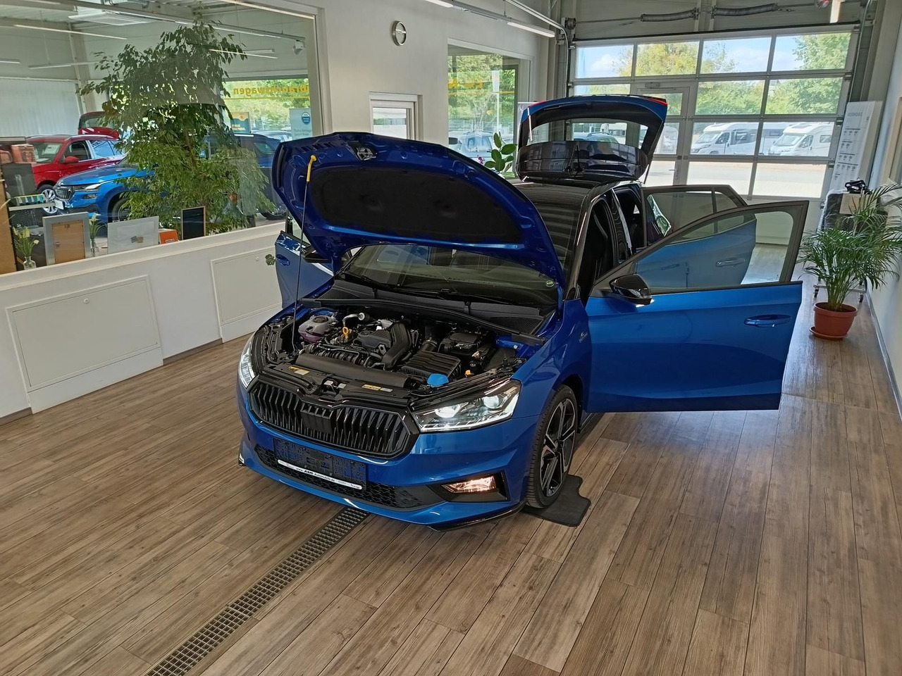 Skoda Fabia Monte Carlo 110 kW DSG*LED*ACC*R-KAM*KESSY - Limuzina: slika Skoda Fabia Monte Carlo 110 kW DSG*LED*ACC*R-KAM*KESSY - Limuzina Skoda Fabia Monte Carlo 110 kW DSG*LED*ACC*R-KAM*KESSY - Limuzina: slika Skoda Fabia Monte Carlo 110 kW DSG*LED*ACC*R-KAM*KESSY - Limuzina