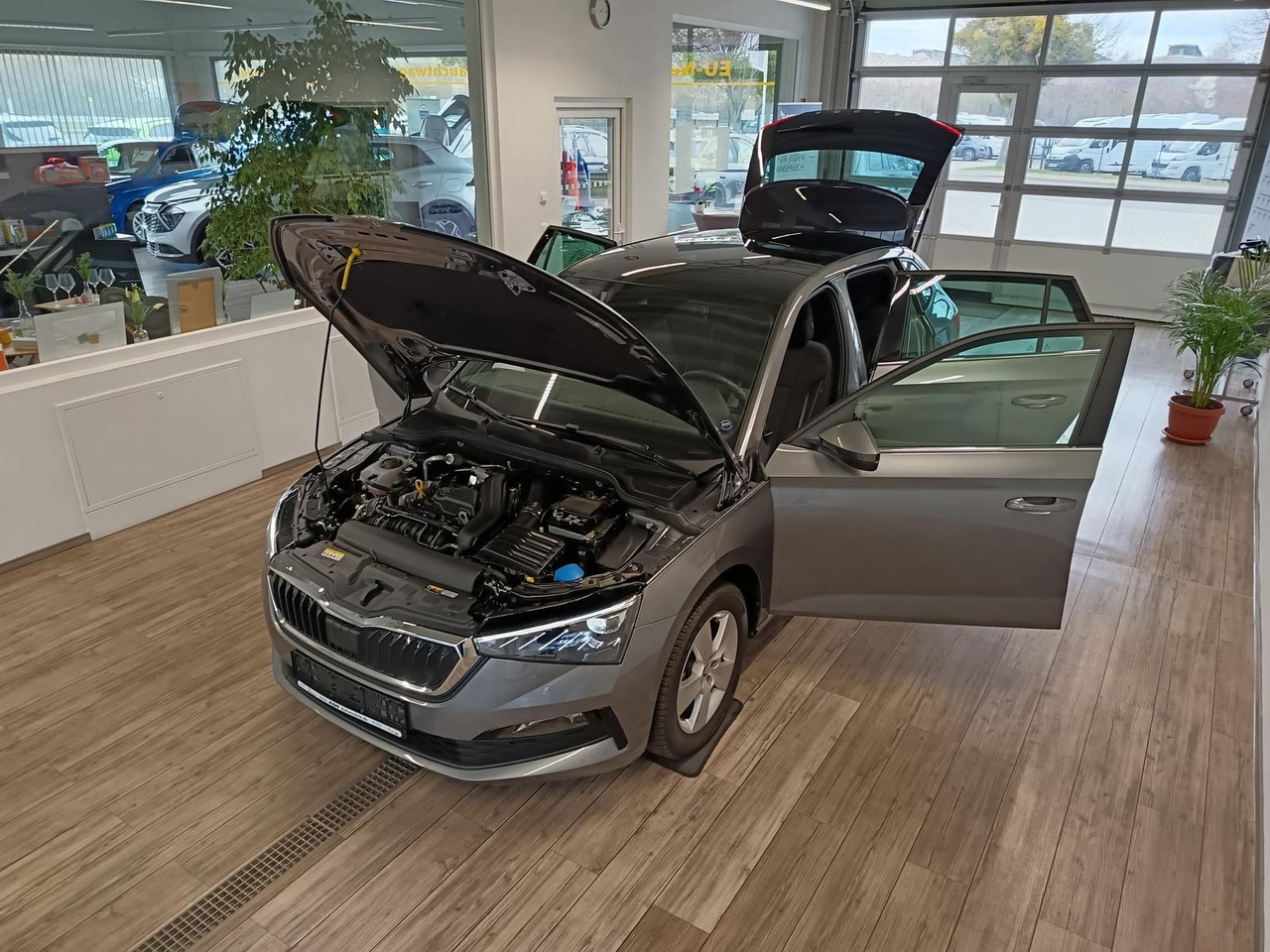 Skoda Scala Style 1,5 TSI DSG*PANO*LED*DAB*ALLWETTER* - Limuzina: slika Skoda Scala Style 1,5 TSI DSG*PANO*LED*DAB*ALLWETTER* - Limuzina Skoda Scala Style 1,5 TSI DSG*PANO*LED*DAB*ALLWETTER* - Limuzina: slika Skoda Scala Style 1,5 TSI DSG*PANO*LED*DAB*ALLWETTER* - Limuzina