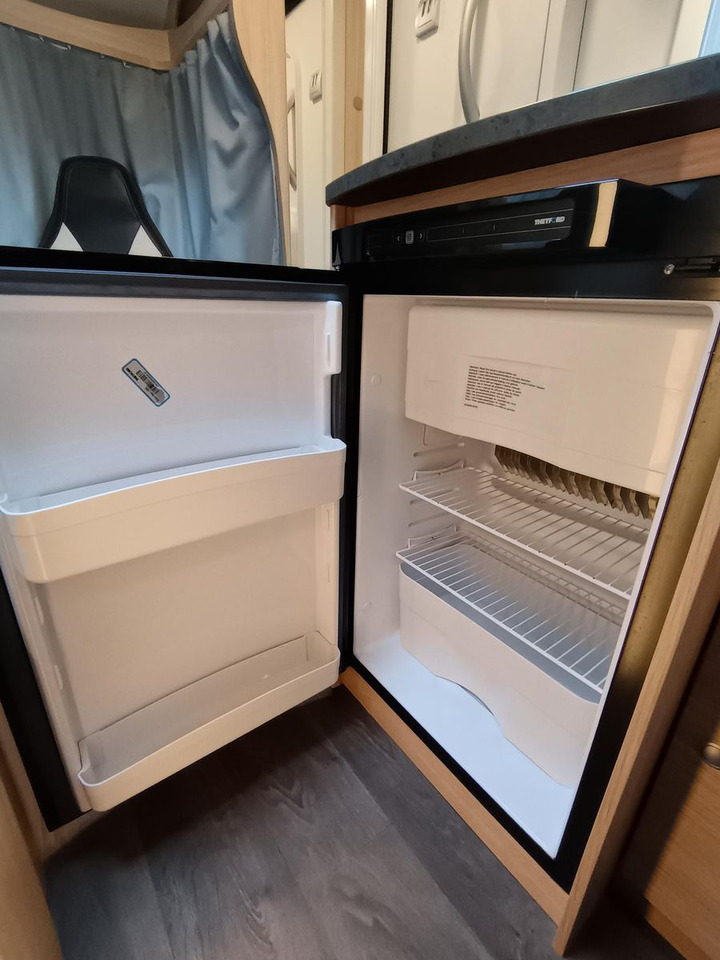 Poluintegrirani kamper Sunlight T 58*MARKISE*SOLAR*SAT*TV*ROLLER TRÄGER: slika Poluintegrirani kamper Sunlight T 58*MARKISE*SOLAR*SAT*TV*ROLLER TRÄGER Poluintegrirani kamper Sunlight T 58*MARKISE*SOLAR*SAT*TV*ROLLER TRÄGER: slika Poluintegrirani kamper Sunlight T 58*MARKISE*SOLAR*SAT*TV*ROLLER TRÄGER