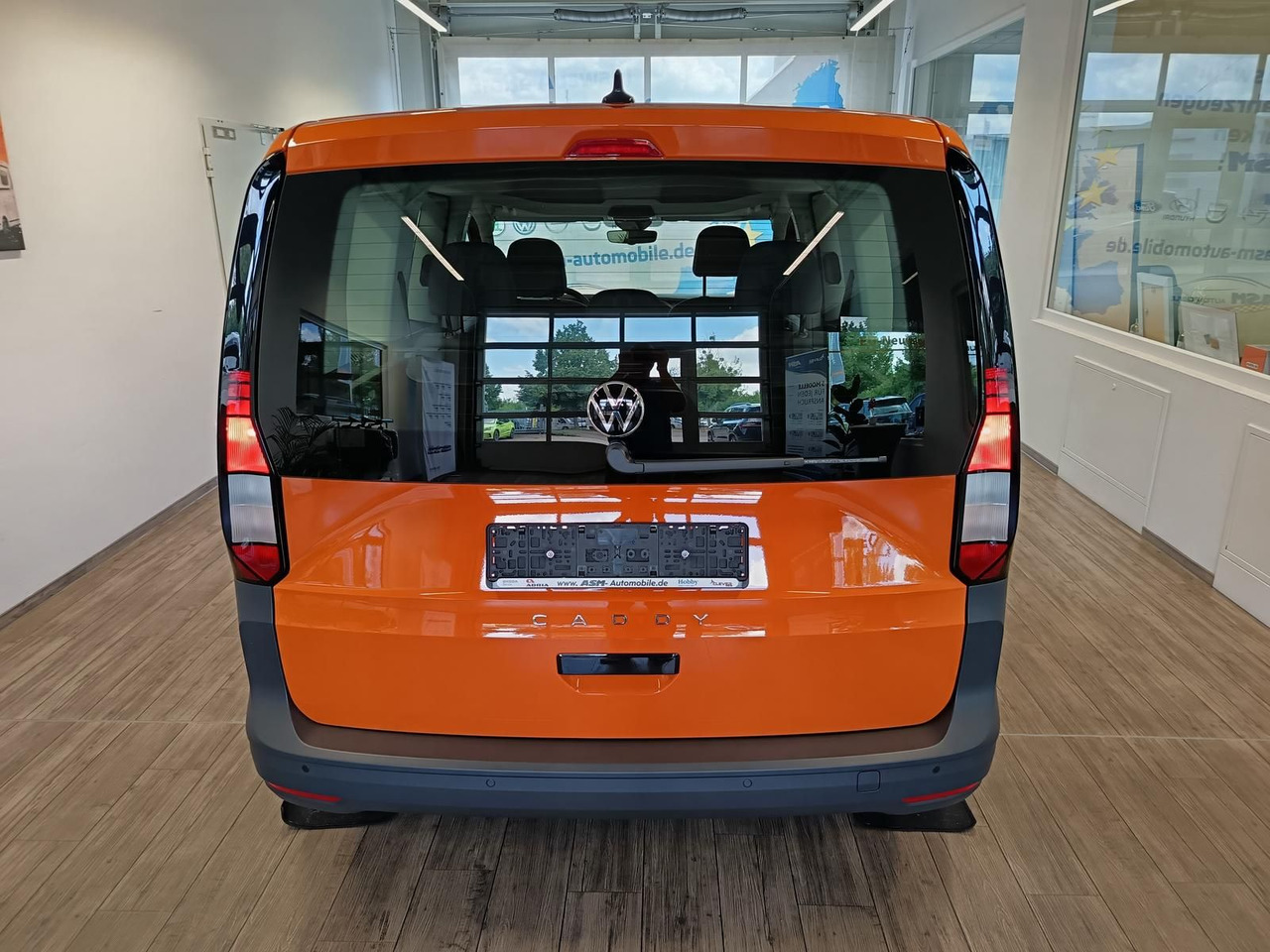 Volkswagen Caddy 2.0 TDI 75 kW*PDC*TEMP*DAB*KLIMA*5-SITZER* - Karavan: slika Volkswagen Caddy 2.0 TDI 75 kW*PDC*TEMP*DAB*KLIMA*5-SITZER* - Karavan Volkswagen Caddy 2.0 TDI 75 kW*PDC*TEMP*DAB*KLIMA*5-SITZER* - Karavan: slika Volkswagen Caddy 2.0 TDI 75 kW*PDC*TEMP*DAB*KLIMA*5-SITZER* - Karavan