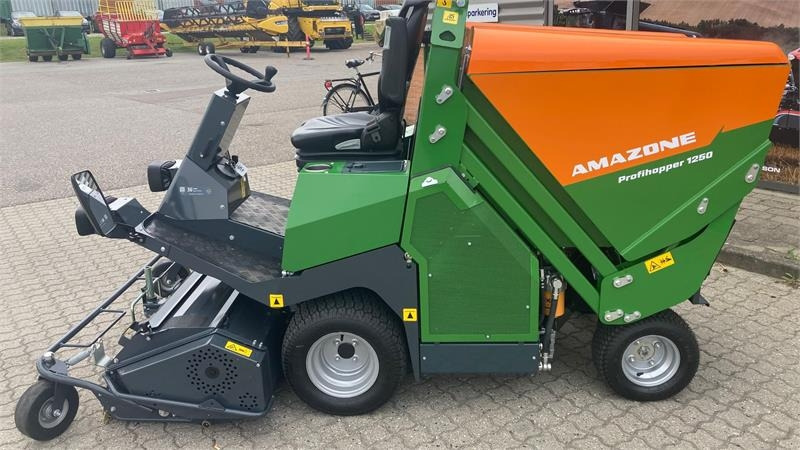 Amazone Profihopper 4WDi 1250 Smartline - Vrtna kosilica: slika Amazone Profihopper 4WDi 1250 Smartline - Vrtna kosilica Amazone Profihopper 4WDi 1250 Smartline - Vrtna kosilica: slika Amazone Profihopper 4WDi 1250 Smartline - Vrtna kosilica
