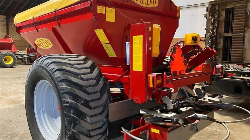 Bredal K65 - Rasipač gnojiva: slika Bredal K65 - Rasipač gnojiva Bredal K65 - Rasipač gnojiva: slika Bredal K65 - Rasipač gnojiva