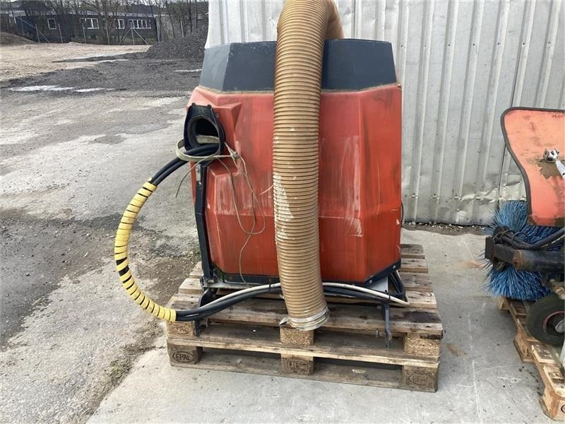 Carraro Feje-sugeanlæg - Metla: slika Carraro Feje-sugeanlæg - Metla Carraro Feje-sugeanlæg - Metla: slika Carraro Feje-sugeanlæg - Metla