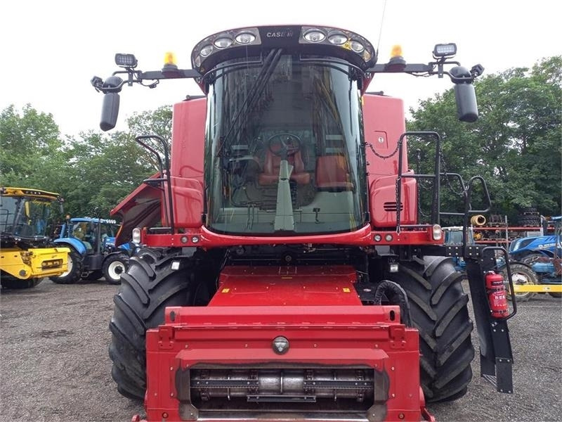 Case IH Axial Flow 9240 - Kombajn za žetvu: slika Case IH Axial Flow 9240 - Kombajn za žetvu Case IH Axial Flow 9240 - Kombajn za žetvu: slika Case IH Axial Flow 9240 - Kombajn za žetvu
