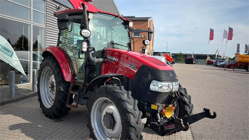 Case IH Farmall 95C Farmall 95C - Traktor: slika Case IH Farmall 95C Farmall 95C - Traktor Case IH Farmall 95C Farmall 95C - Traktor: slika Case IH Farmall 95C Farmall 95C - Traktor