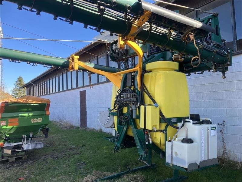Danfoil AIRBOSS 20 m med multidose - Vučena prskalica: slika Danfoil AIRBOSS 20 m med multidose - Vučena prskalica Danfoil AIRBOSS 20 m med multidose - Vučena prskalica: slika Danfoil AIRBOSS 20 m med multidose - Vučena prskalica