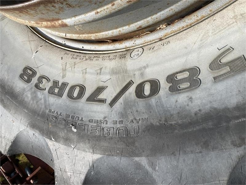 Dual 5-klods 580/70r38 - Gume i felge: slika Dual 5-klods 580/70r38 - Gume i felge Dual 5-klods 580/70r38 - Gume i felge: slika Dual 5-klods 580/70r38 - Gume i felge