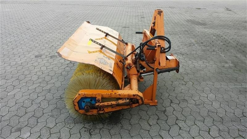 Epoke FS 3 17 - Metla: slika Epoke FS 3 17 - Metla Epoke FS 3 17 - Metla: slika Epoke FS 3 17 - Metla