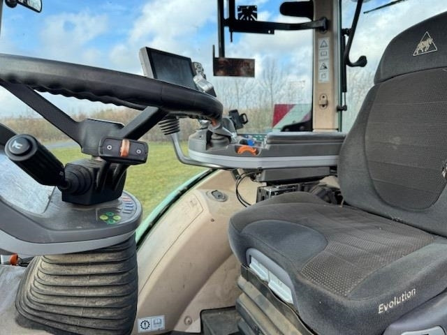 Fendt 720 Vario S4 Profi - Traktor: slika Fendt 720 Vario S4 Profi - Traktor Fendt 720 Vario S4 Profi - Traktor: slika Fendt 720 Vario S4 Profi - Traktor