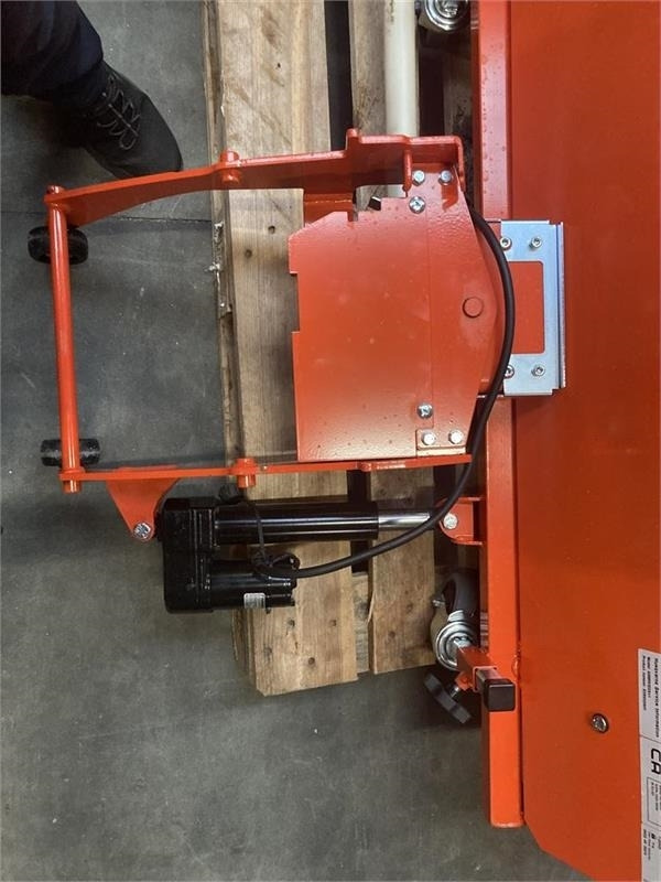 Husqvarna P524X Efi 120 cm fejemaskine - Metla: slika Husqvarna P524X Efi 120 cm fejemaskine - Metla Husqvarna P524X Efi 120 cm fejemaskine - Metla: slika Husqvarna P524X Efi 120 cm fejemaskine - Metla