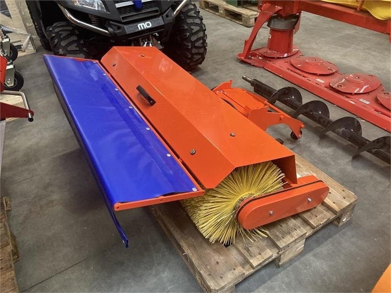 Husqvarna P524X Efi 120 cm fejemaskine - Metla: slika Husqvarna P524X Efi 120 cm fejemaskine - Metla Husqvarna P524X Efi 120 cm fejemaskine - Metla: slika Husqvarna P524X Efi 120 cm fejemaskine - Metla