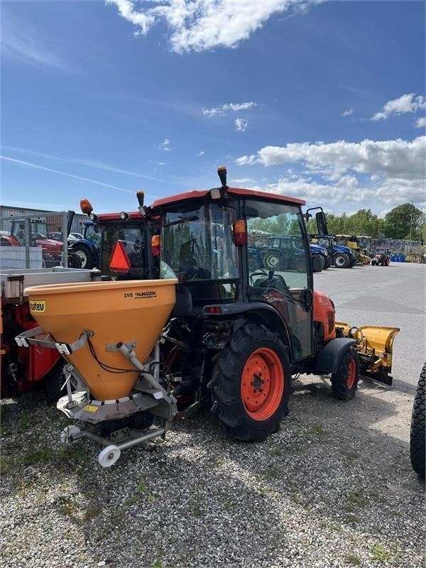 Kubota STW37 Kun 1144 timer - Općinski traktor: slika Kubota STW37 Kun 1144 timer - Općinski traktor Kubota STW37 Kun 1144 timer - Općinski traktor: slika Kubota STW37 Kun 1144 timer - Općinski traktor