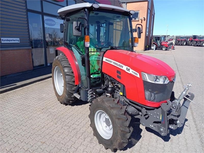 Massey Ferguson 1765 M HC - Općinski traktor: slika Massey Ferguson 1765 M HC - Općinski traktor Massey Ferguson 1765 M HC - Općinski traktor: slika Massey Ferguson 1765 M HC - Općinski traktor