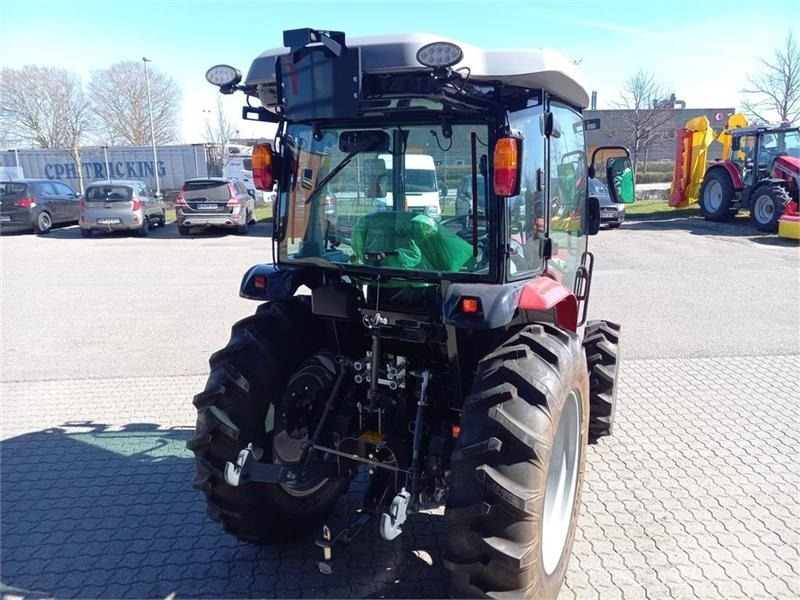 Massey Ferguson 1765 M HC - Općinski traktor: slika Massey Ferguson 1765 M HC - Općinski traktor Massey Ferguson 1765 M HC - Općinski traktor: slika Massey Ferguson 1765 M HC - Općinski traktor