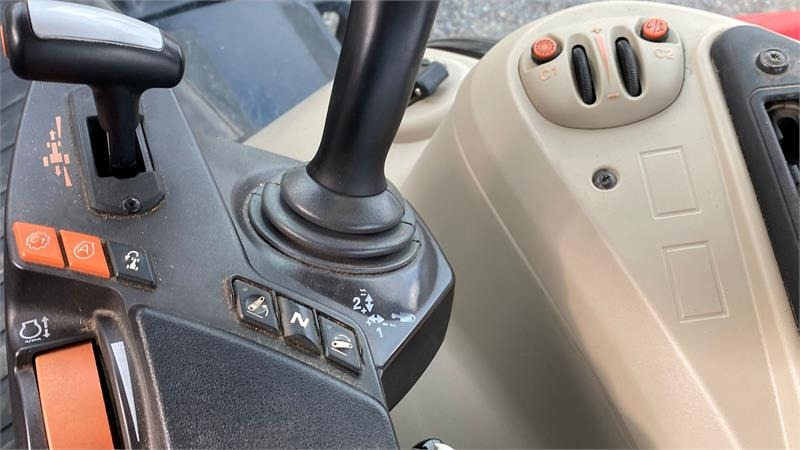 Massey Ferguson 7718S Dyna 6 Efficient inkl. FL4327 Frontlæsser - Traktor: slika Massey Ferguson 7718S Dyna 6 Efficient inkl. FL4327 Frontlæsser - Traktor Massey Ferguson 7718S Dyna 6 Efficient inkl. FL4327 Frontlæsser - Traktor: slika Massey Ferguson 7718S Dyna 6 Efficient inkl. FL4327 Frontlæsser - Traktor