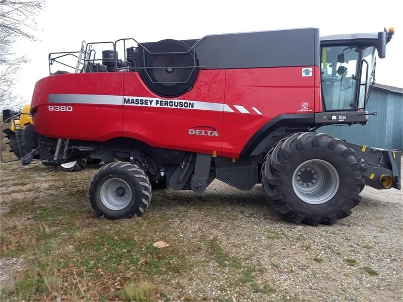 Massey Ferguson 9380 DELTA 35 fods Powerflow - Kombajn za žetvu: slika Massey Ferguson 9380 DELTA 35 fods Powerflow - Kombajn za žetvu Massey Ferguson 9380 DELTA 35 fods Powerflow - Kombajn za žetvu: slika Massey Ferguson 9380 DELTA 35 fods Powerflow - Kombajn za žetvu