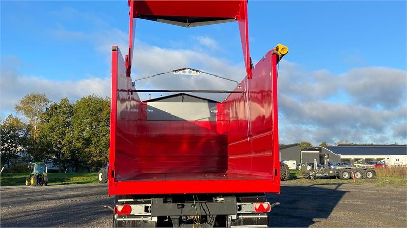 Metsjö MetaQ 60 - Nagibna prikolica za poljoprivredna gospodarstva/ Istovarivač: slika Metsjö MetaQ 60 - Nagibna prikolica za poljoprivredna gospodarstva/ Istovarivač Metsjö MetaQ 60 - Nagibna prikolica za poljoprivredna gospodarstva/ Istovarivač: slika Metsjö MetaQ 60 - Nagibna prikolica za poljoprivredna gospodarstva/ Istovarivač