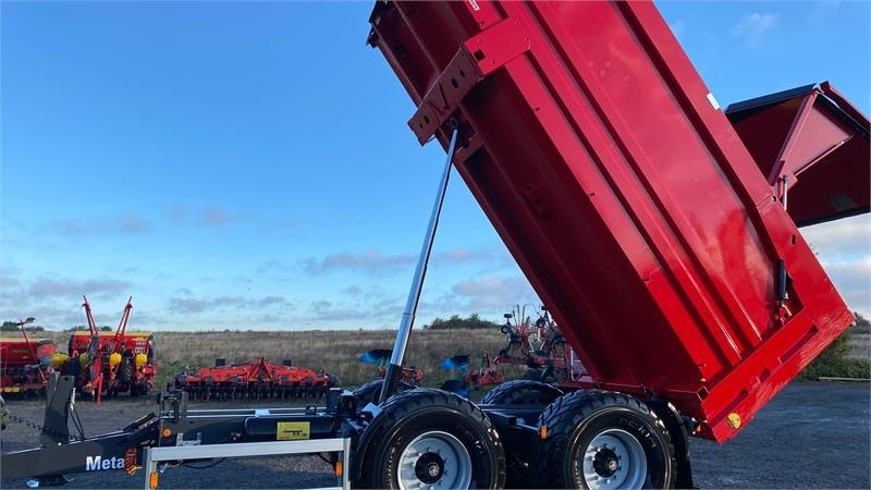 Metsjö MetaQ 60 - Nagibna prikolica za poljoprivredna gospodarstva/ Istovarivač: slika Metsjö MetaQ 60 - Nagibna prikolica za poljoprivredna gospodarstva/ Istovarivač Metsjö MetaQ 60 - Nagibna prikolica za poljoprivredna gospodarstva/ Istovarivač: slika Metsjö MetaQ 60 - Nagibna prikolica za poljoprivredna gospodarstva/ Istovarivač