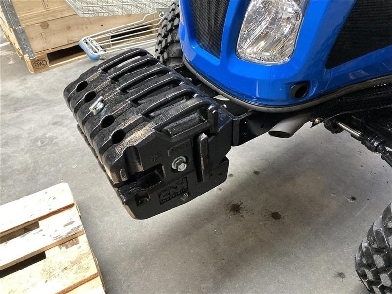 New Holland Boomer til 35-40-50-55 - Protuuteg: slika New Holland Boomer til 35-40-50-55 - Protuuteg New Holland Boomer til 35-40-50-55 - Protuuteg: slika New Holland Boomer til 35-40-50-55 - Protuuteg