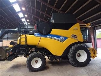 New Holland CR9.80 - Kombajn za žetvu: slika New Holland CR9.80 - Kombajn za žetvu New Holland CR9.80 - Kombajn za žetvu: slika New Holland CR9.80 - Kombajn za žetvu