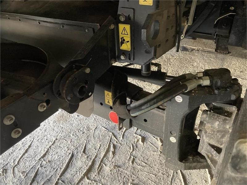 New Holland CR9090 35 fod VF bord og 4wd mm. - Kombajn za žetvu: slika New Holland CR9090 35 fod VF bord og 4wd mm. - Kombajn za žetvu New Holland CR9090 35 fod VF bord og 4wd mm. - Kombajn za žetvu: slika New Holland CR9090 35 fod VF bord og 4wd mm. - Kombajn za žetvu