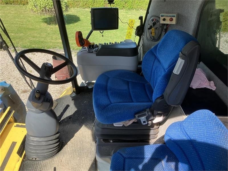 Kombajn za žetvu New Holland CX 8080 SLH: slika Kombajn za žetvu New Holland CX 8080 SLH