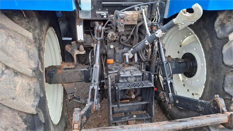 Traktor New Holland T5.115 EC: slika Traktor New Holland T5.115 EC