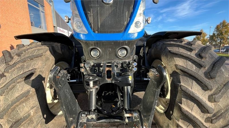New Holland T7.315 HD AutoComand - Traktor: slika New Holland T7.315 HD AutoComand - Traktor New Holland T7.315 HD AutoComand - Traktor: slika New Holland T7.315 HD AutoComand - Traktor