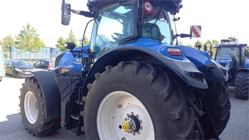New Holland T7.315 HD - Traktor: slika New Holland T7.315 HD - Traktor New Holland T7.315 HD - Traktor: slika New Holland T7.315 HD - Traktor