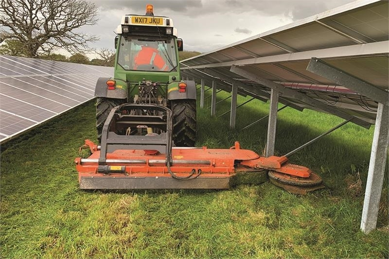 Perfect Sunswing 325 Til Solcelleparker - Kosilica: slika Perfect Sunswing 325 Til Solcelleparker - Kosilica Perfect Sunswing 325 Til Solcelleparker - Kosilica: slika Perfect Sunswing 325 Til Solcelleparker - Kosilica
