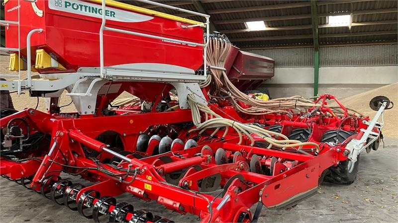 Pöttinger Terrasem C6 Fertilizer - Sijačica: slika Pöttinger Terrasem C6 Fertilizer - Sijačica Pöttinger Terrasem C6 Fertilizer - Sijačica: slika Pöttinger Terrasem C6 Fertilizer - Sijačica