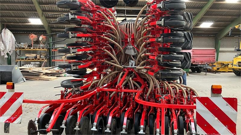 Pöttinger Terrasem C6 Fertilizer - Sijačica: slika Pöttinger Terrasem C6 Fertilizer - Sijačica Pöttinger Terrasem C6 Fertilizer - Sijačica: slika Pöttinger Terrasem C6 Fertilizer - Sijačica