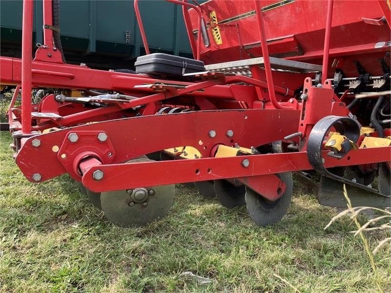 Vaderstad Rapid 300 C Super XL - Sijačica: slika Vaderstad Rapid 300 C Super XL - Sijačica Vaderstad Rapid 300 C Super XL - Sijačica: slika Vaderstad Rapid 300 C Super XL - Sijačica