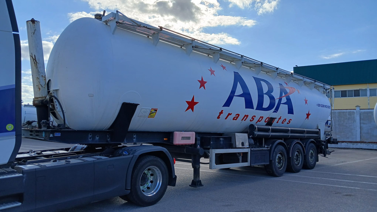 FELDBINDER KIP 60.3 - Silos poluprikolica: slika FELDBINDER KIP 60.3 - Silos poluprikolica FELDBINDER KIP 60.3 - Silos poluprikolica: slika FELDBINDER KIP 60.3 - Silos poluprikolica