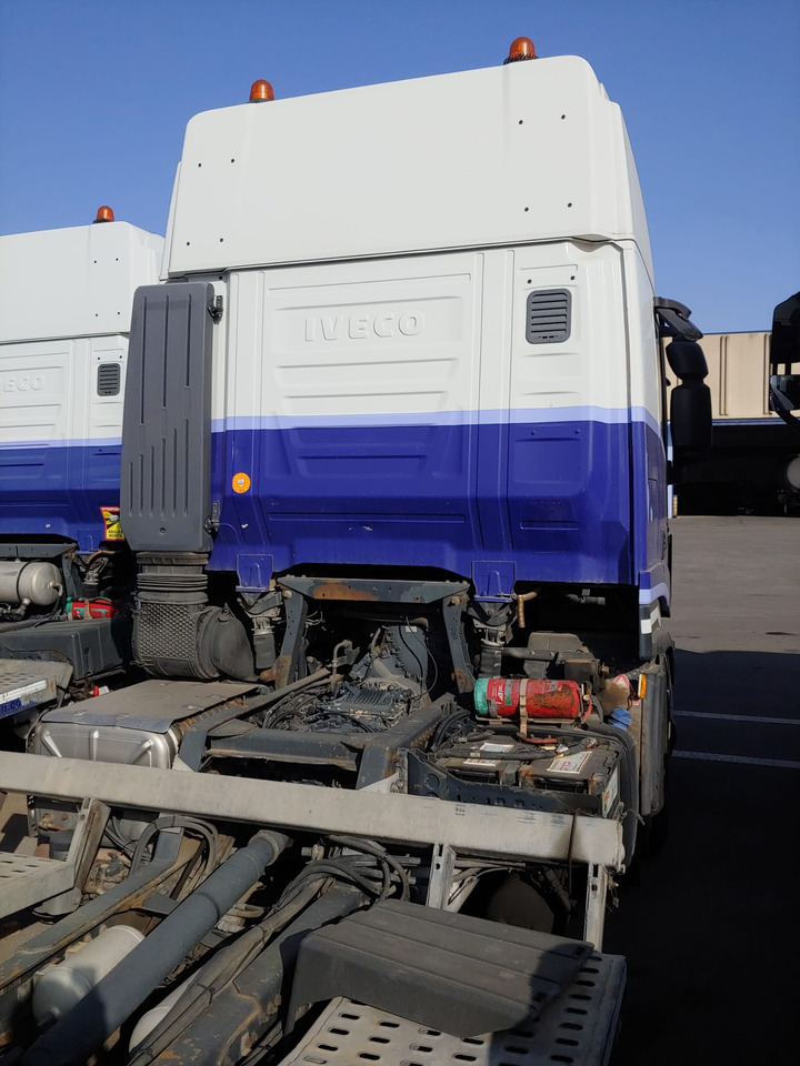 IVECO AS190S50FP - Kamion-šasija: slika IVECO AS190S50FP - Kamion-šasija IVECO AS190S50FP - Kamion-šasija: slika IVECO AS190S50FP - Kamion-šasija