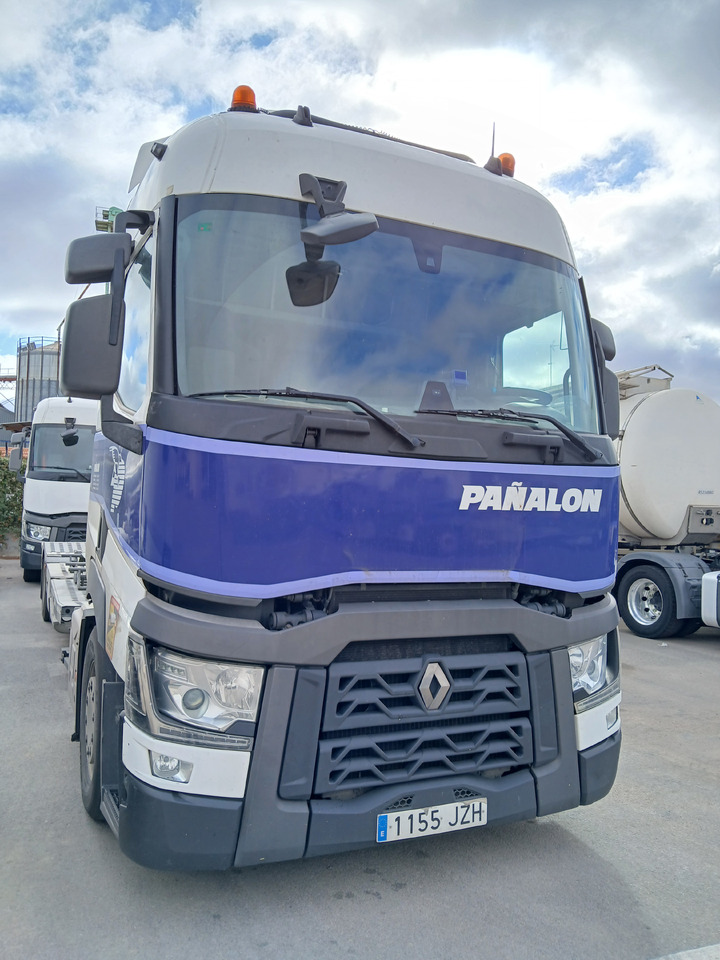 RENAULT T 520 - Kamion-šasija: slika RENAULT T 520 - Kamion-šasija RENAULT T 520 - Kamion-šasija: slika RENAULT T 520 - Kamion-šasija