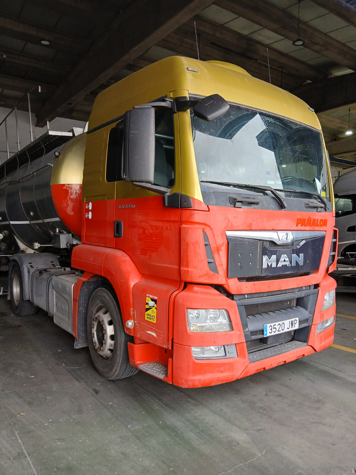MAN TGS 18.440 - Tegljač: slika MAN TGS 18.440 - Tegljač MAN TGS 18.440 - Tegljač: slika MAN TGS 18.440 - Tegljač