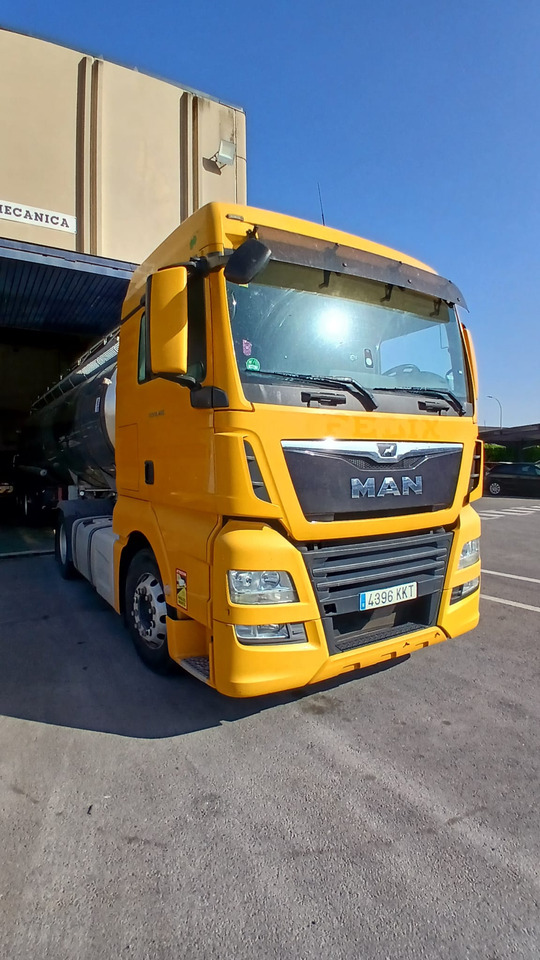 MAN TGX 460 - Tegljač: slika MAN TGX 460 - Tegljač MAN TGX 460 - Tegljač: slika MAN TGX 460 - Tegljač