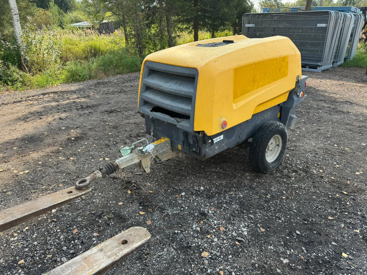 ATLAS COPCO XAS48 - Zračni kompresor: slika ATLAS COPCO XAS48 - Zračni kompresor ATLAS COPCO XAS48 - Zračni kompresor: slika ATLAS COPCO XAS48 - Zračni kompresor