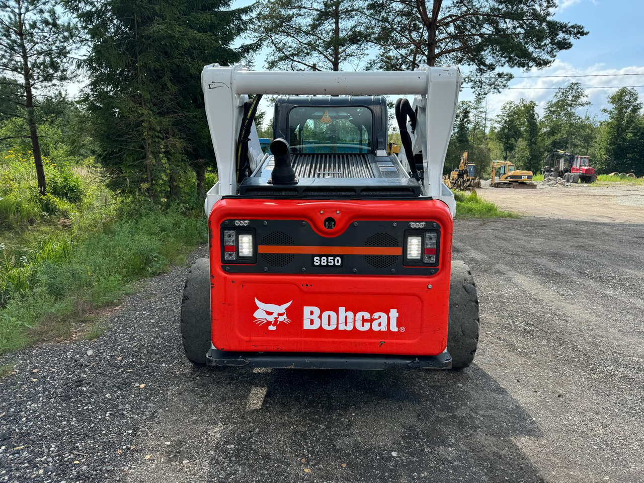 BOBCAT S850 - Mini utovarivač: slika BOBCAT S850 - Mini utovarivač BOBCAT S850 - Mini utovarivač: slika BOBCAT S850 - Mini utovarivač