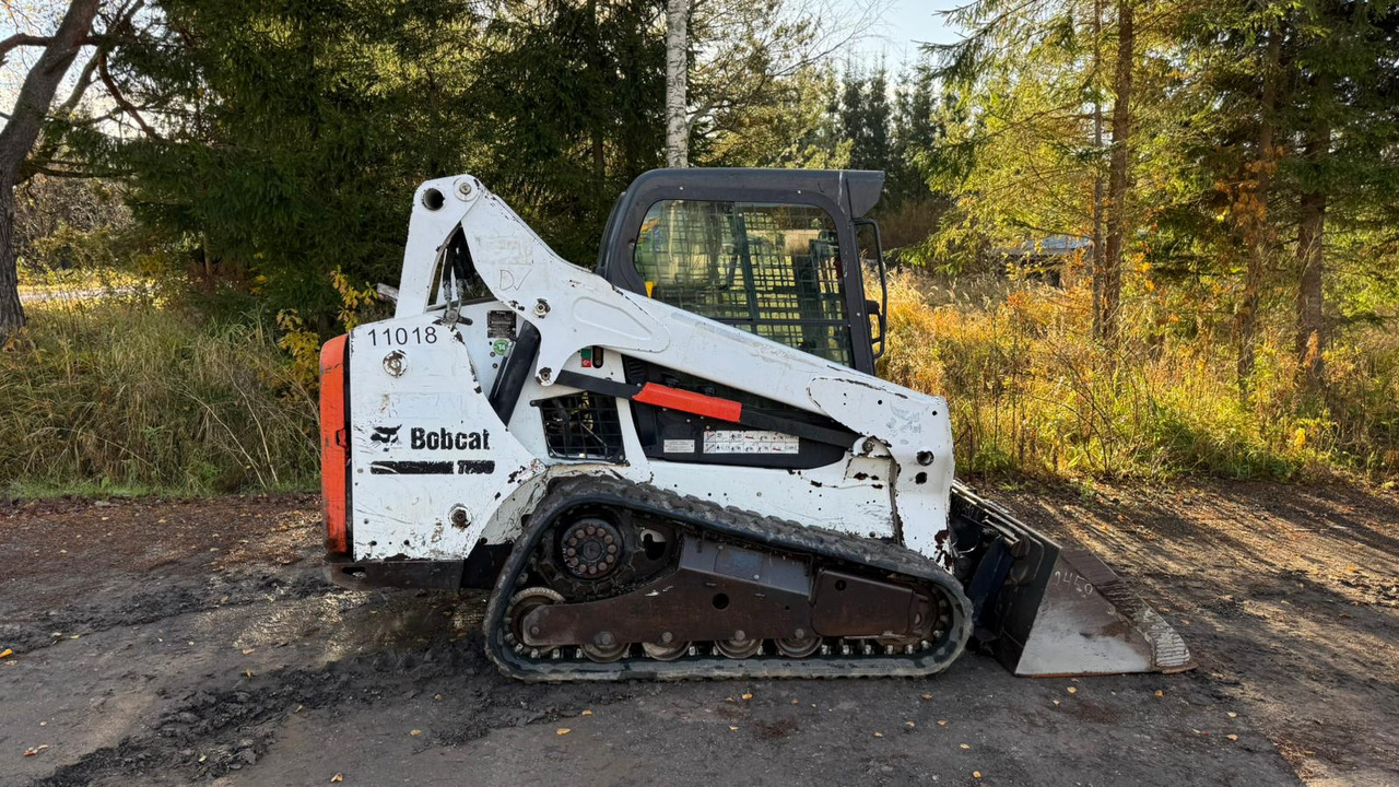 Bobcat T590 - Mini utovarivač: slika Bobcat T590 - Mini utovarivač Bobcat T590 - Mini utovarivač: slika Bobcat T590 - Mini utovarivač