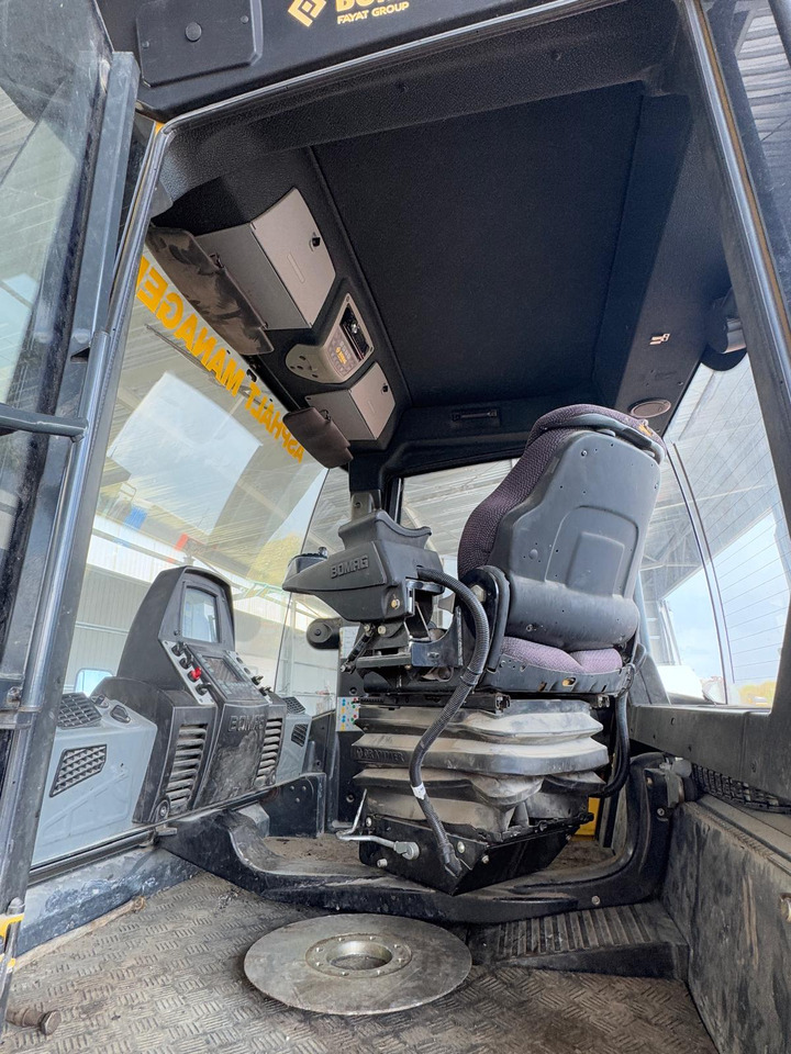 Bomag BW161 AD-5 - Cestovni valjak: slika  Bomag BW161 AD-5 - Cestovni valjak Bomag BW161 AD-5 - Cestovni valjak: slika  Bomag BW161 AD-5 - Cestovni valjak