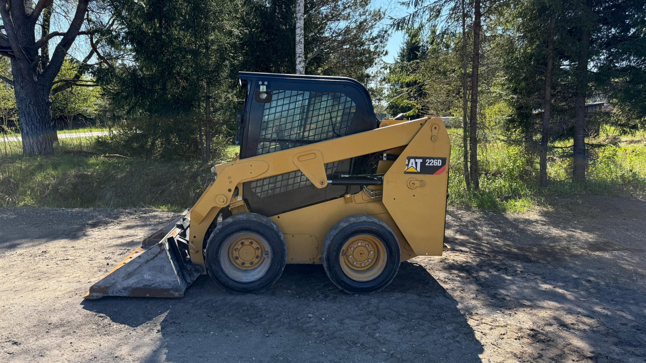 CAT 226D - Mini utovarivač: slika CAT 226D - Mini utovarivač CAT 226D - Mini utovarivač: slika CAT 226D - Mini utovarivač