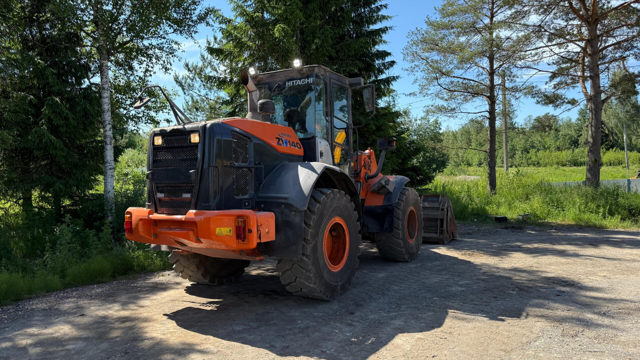 Hitachi ZW140 - Utovarivač na kotačima: slika Hitachi ZW140 - Utovarivač na kotačima Hitachi ZW140 - Utovarivač na kotačima: slika Hitachi ZW140 - Utovarivač na kotačima