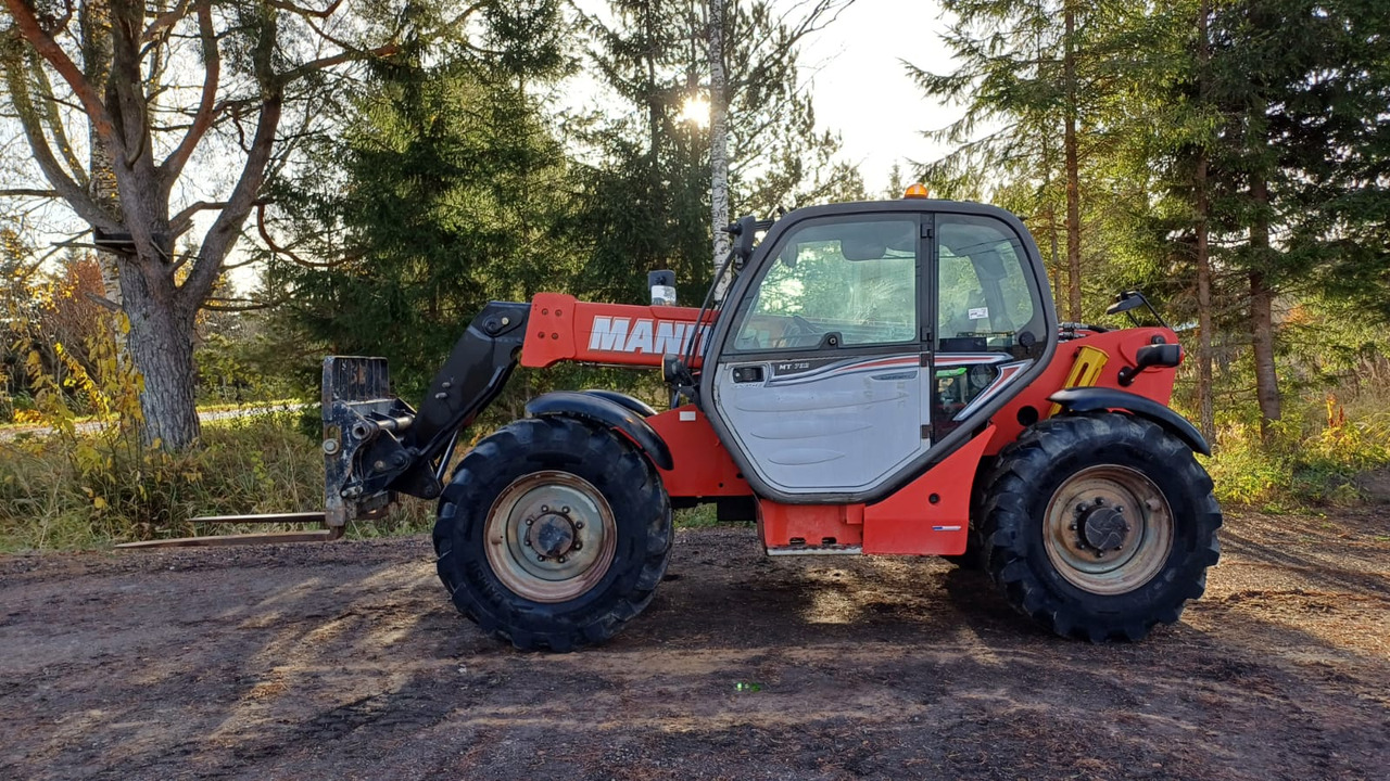 Manitou MT 732 Easy 75D - Teleskopski rukovatelj: slika Manitou MT 732 Easy 75D - Teleskopski rukovatelj Manitou MT 732 Easy 75D - Teleskopski rukovatelj: slika Manitou MT 732 Easy 75D - Teleskopski rukovatelj