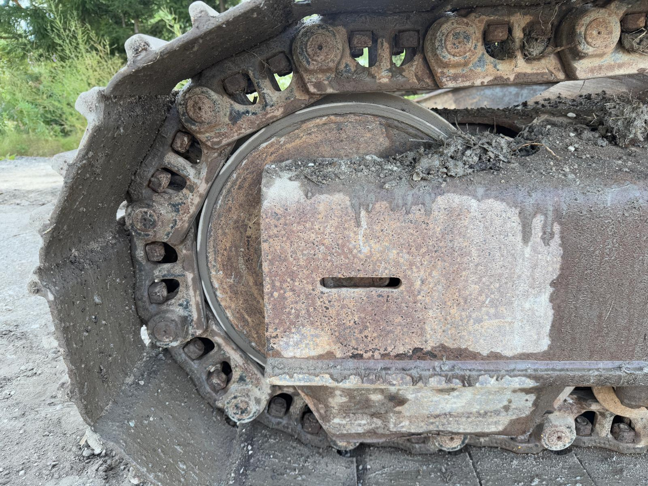 Bager gusjeničar New Holland E 215: slika Bager gusjeničar New Holland E 215 Bager gusjeničar New Holland E 215: slika Bager gusjeničar New Holland E 215