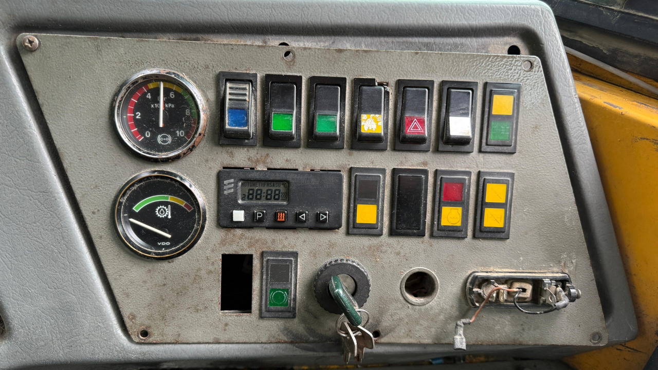 Zglobni istovarivač VOLVO A30C: slika Zglobni istovarivač VOLVO A30C
