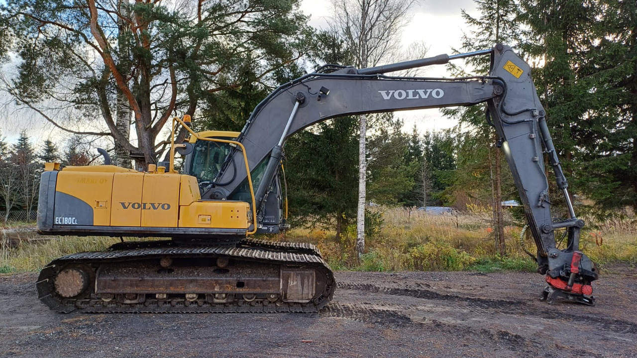 VOLVO EC180CL - Bager gusjeničar: slika VOLVO EC180CL - Bager gusjeničar VOLVO EC180CL - Bager gusjeničar: slika VOLVO EC180CL - Bager gusjeničar