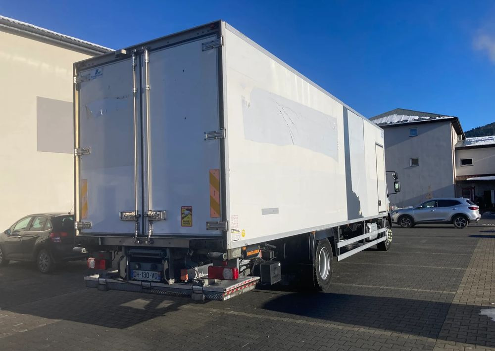 DAF Daf LF 18.280 chłodnia izoterma 22 palety - Kamion hladnjača: slika DAF Daf LF 18.280 chłodnia izoterma 22 palety - Kamion hladnjača DAF Daf LF 18.280 chłodnia izoterma 22 palety - Kamion hladnjača: slika DAF Daf LF 18.280 chłodnia izoterma 22 palety - Kamion hladnjača