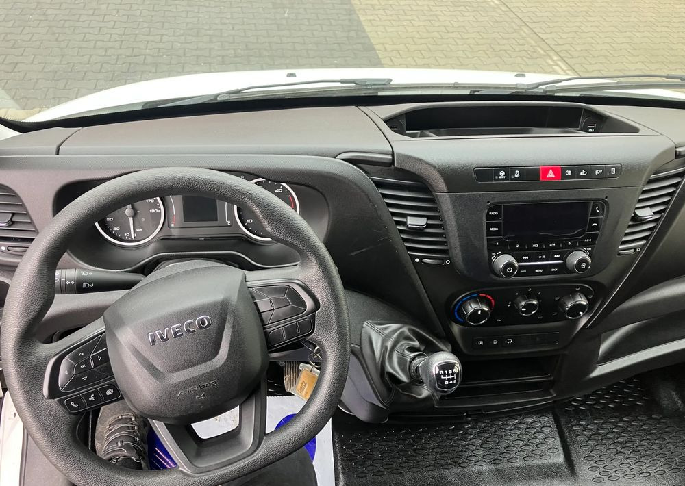 Dostavno vozilo sa zatvorenim sandukom Iveco DAILY 35C16 kontener kurierka winda STAN PERFEKCYJNY: slika Dostavno vozilo sa zatvorenim sandukom Iveco DAILY 35C16 kontener kurierka winda STAN PERFEKCYJNY